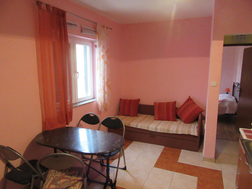 Apartments Leon Ražanac 외부 사진