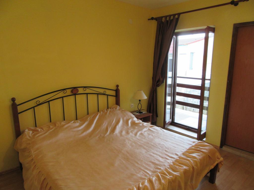 Apartments Leon Ražanac 외부 사진