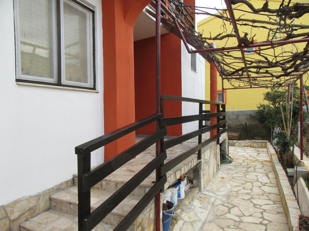Apartments Leon Ražanac 외부 사진
