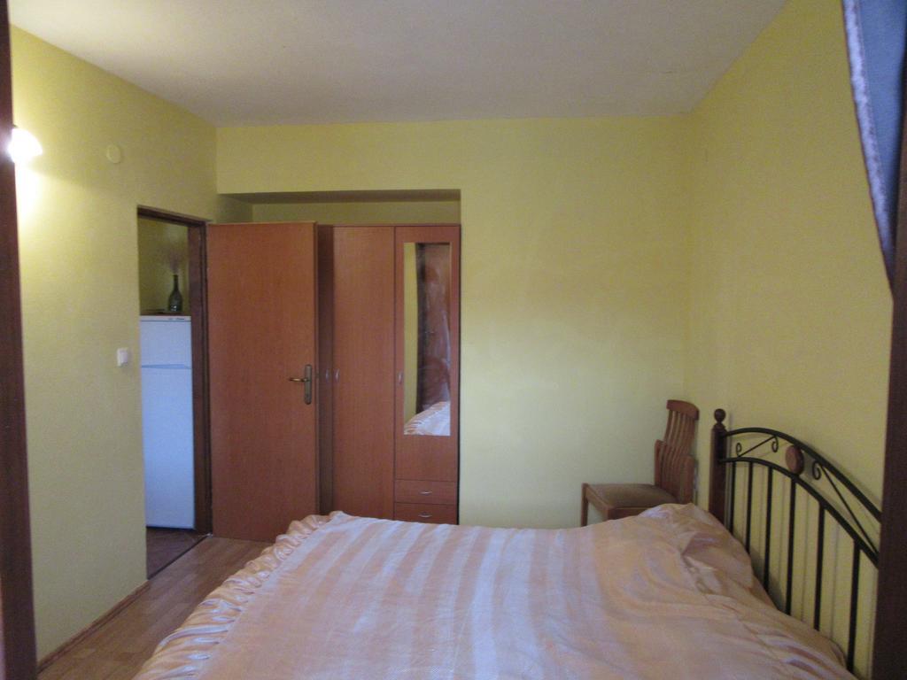 Apartments Leon Ražanac 외부 사진